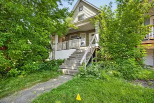 2317 W 4th St, Duluth, MN 55806 - Photo 1