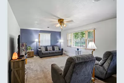 922 Westwood Drive, Faribault, MN 55021 - Photo 5