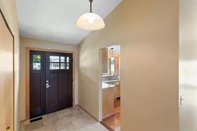31117 Peninsula Avenue, Lindstrom, MN 55045 - Photo 9