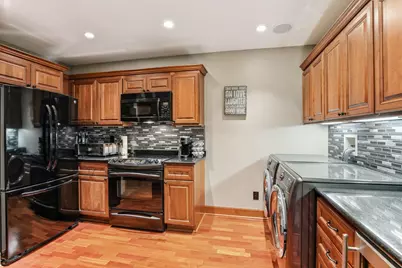 12250 Lakeview Drive N, Maple Grove, MN 55369 - Photo 43