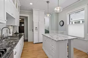 2105 Girard Ave S, Minneapolis, MN 55405 - Photo 23