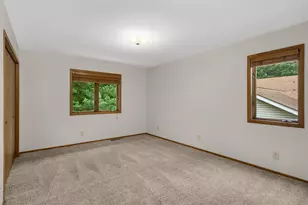2064 Pin Oak Dr, Eagan, MN 55122 - Photo 15