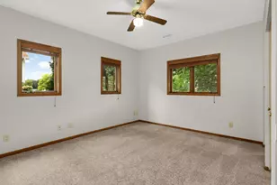 2064 Pin Oak Dr, Eagan, MN 55122 - Photo 33