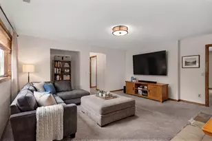 2064 Pin Oak Dr, Eagan, MN 55122 - Photo 27