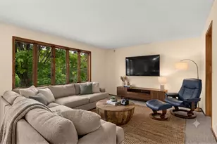 2064 Pin Oak Dr, Eagan, MN 55122 - Photo 5
