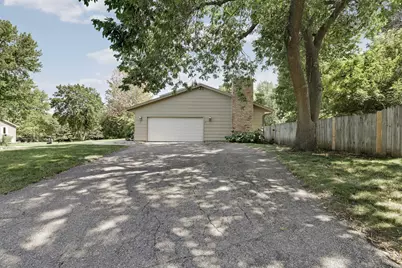 8359 Amsden Ridge Drive, Bloomington, MN 55438 - Photo 45