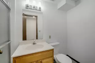 8359 Amsden Ridge Dr, Bloomington, MN 55438 - Photo 31