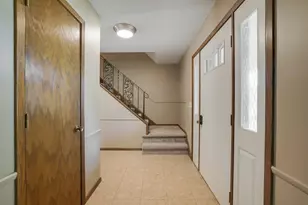 8359 Amsden Ridge Dr, Bloomington, MN 55438 - Photo 15