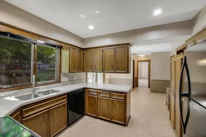 8359 Amsden Ridge Drive, Bloomington, MN 55438 - Photo 19