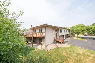 2309 Amberwood Dr, Woodbury, MN 55125 - Photo 3