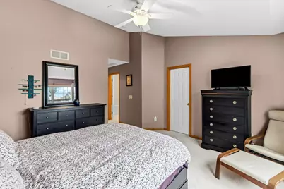 906 Village Parkway, Circle Pines, MN 55014 - Photo 11