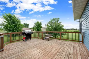 375 Hickory Ln NE, Owatonna, MN 55060 - Photo 9