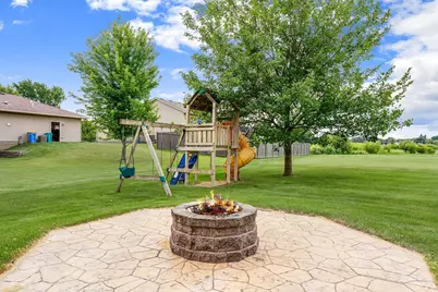 375 Hickory Lane NE, Owatonna, MN 55060 - Photo 11
