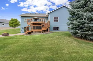 375 Hickory Ln NE, Owatonna, MN 55060 - Photo 7