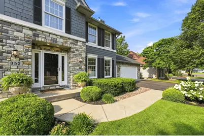 352 Wyndham Circle E, New Brighton, MN 55112 - Photo 5