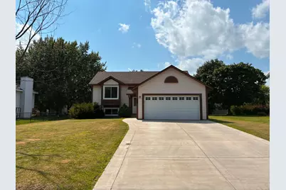 7040 Jensen Avenue S, Cottage Grove, MN 55016 - Photo 1