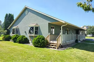 5831 51st St NE, Rochester, MN 55906 - Photo 11