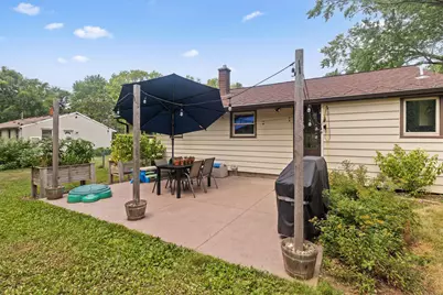 1716 County Road C E, Maplewood, MN 55109 - Photo 27