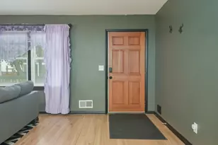 1118 Adams St NE, Minneapolis, MN 55413 - Photo 5