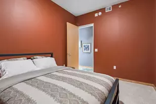 201 S 11th St, Minneapolis, MN 55403 - Photo 23