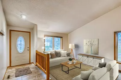 6512 Gray Fox Curve, Chanhassen, MN 55317 - Photo 3