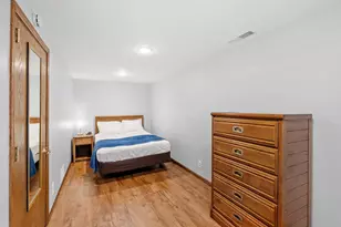 9424 Chicago Ave S, Bloomington, MN 55420 - Photo 25