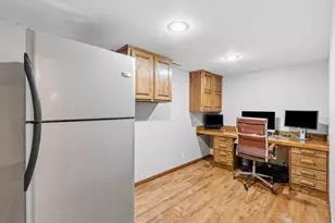 9424 Chicago Ave S, Bloomington, MN 55420 - Photo 29