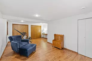 9424 Chicago Ave S, Bloomington, MN 55420 - Photo 23