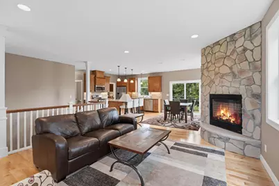 1268 Lincolntown Avenue, Mahtomedi, MN 55115 - Photo 7