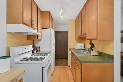 4201 Lakeside Avenue N #113, Brooklyn Center, MN 55429 - Photo 3