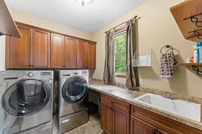 9160 Gateway Lane, Eden Prairie, MN 55347 - Photo 19