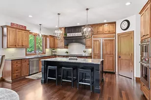 10053 Trails End Rd, Chanhassen, MN 55317 - Photo 1