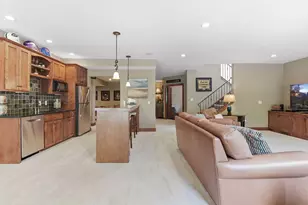 10053 Trails End Rd, Chanhassen, MN 55317 - Photo 65