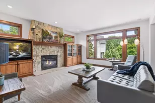 10053 Trails End Rd, Chanhassen, MN 55317 - Photo 17