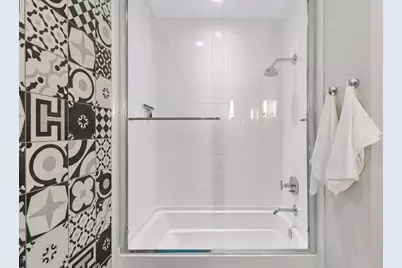 935 Lake Street E #202, Wayzata, MN 55391 - Photo 25