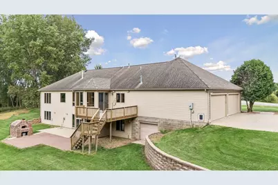 1057 Ridge Crest Lane NW, Rochester, MN 55901 - Photo 7