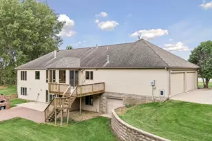 1057 Ridge Crest Ln NW, Rochester, MN 55901 - Photo 7
