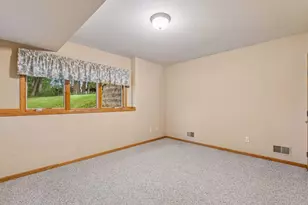 1057 Ridge Crest Ln NW, Rochester, MN 55901 - Photo 43