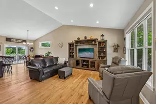 17301 Eastwood Ave, Lakeville, MN 55044 - Photo 3
