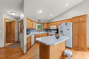 6228 Creekview Ln N, Brooklyn Park, MN 55443 - Photo 29