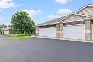 6228 Creekview Ln N, Brooklyn Park, MN 55443 - Photo 7