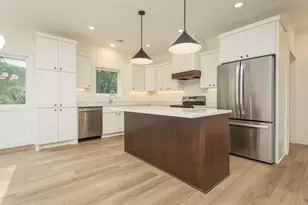 1011 Nokomis St, Alexandria, MN 56308 - Photo 5