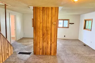 808 5th Ave NE, Austin, MN 55912 - Photo 7