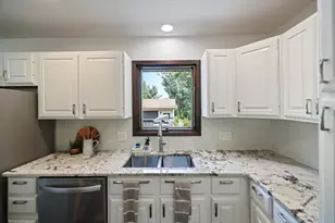308 Douglas Dr, Buffalo, MN 55313 - Photo 9