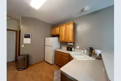 16791 39th Avenue N, Plymouth, MN 55446 - Photo 5