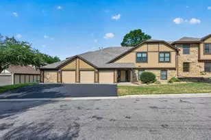 5217 Balmoral Ln, Bloomington, MN 55437 - Photo 31
