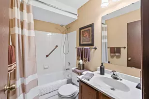 5217 Balmoral Ln, Bloomington, MN 55437 - Photo 25