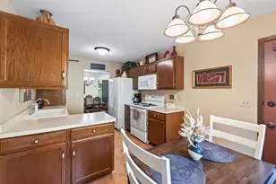 5217 Balmoral Ln, Bloomington, MN 55437 - Photo 11