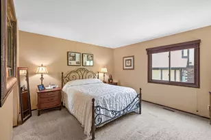 5217 Balmoral Ln, Bloomington, MN 55437 - Photo 15