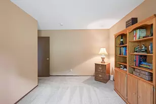 5217 Balmoral Ln, Bloomington, MN 55437 - Photo 21